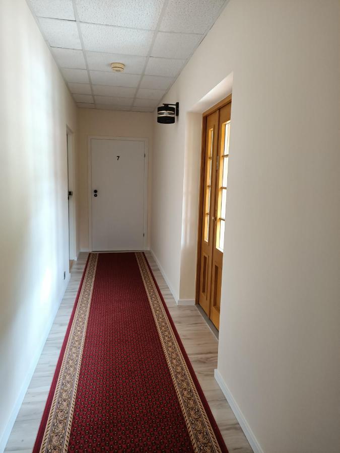 Zielone Wzgorze Hostel Валбжих Екстериор снимка